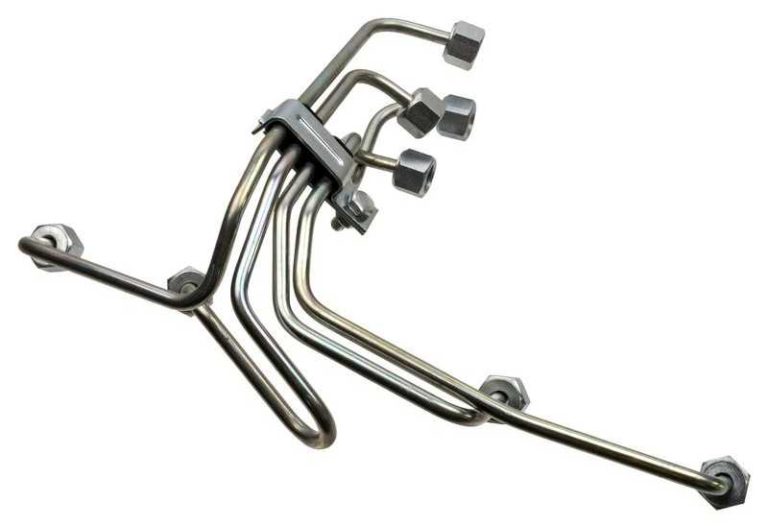 A set of Diesel Fuel Injector Pipes with Clamp